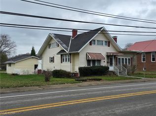 507 Highland Ave, Williamstown, WV 26187
