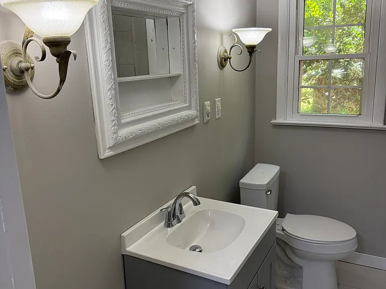 Full size bathroom, new fixtures with shower/tub