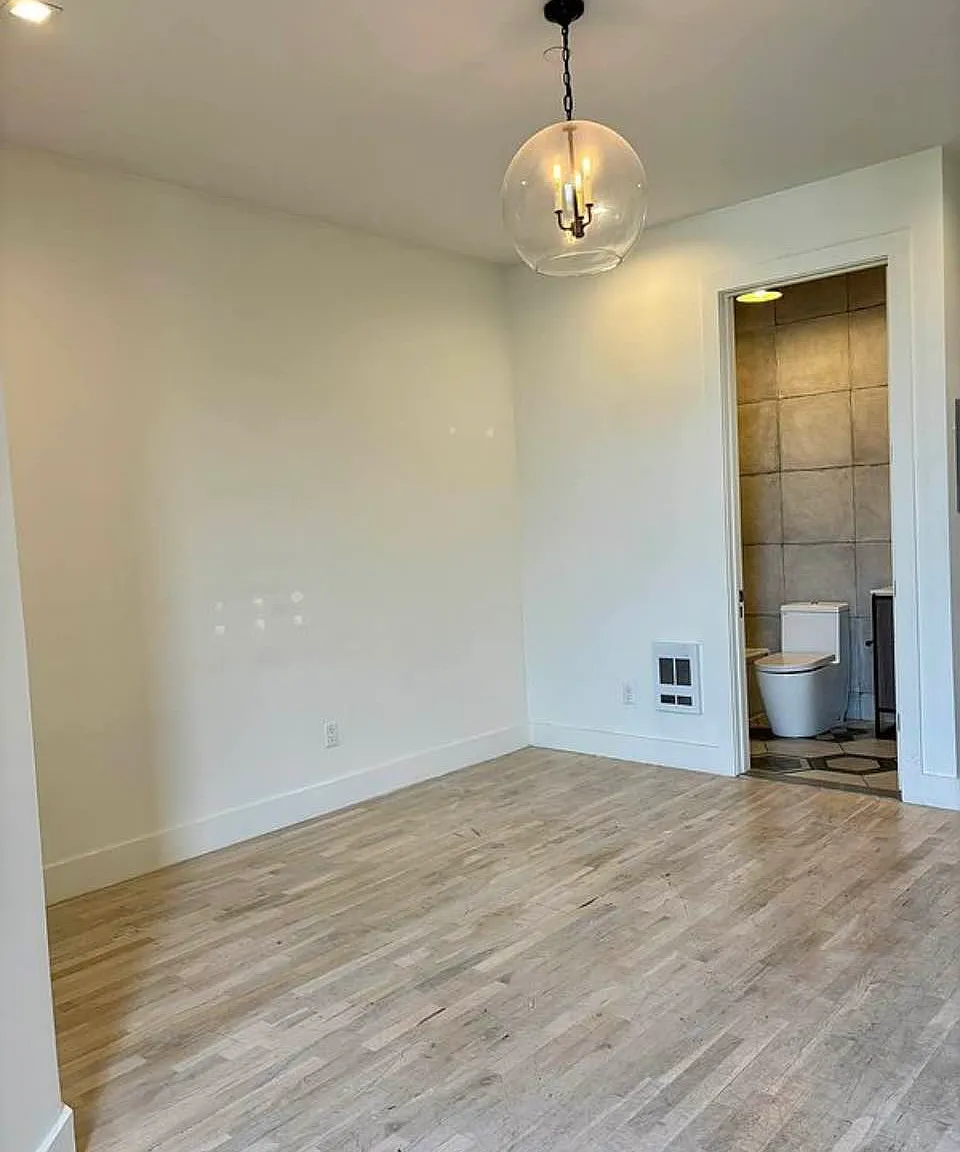 181 Troutman Street — Photo 4