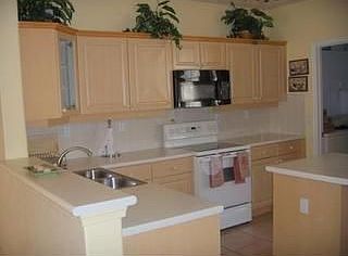 2nd image of 5296 SW 32nd Ave