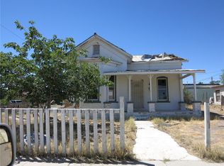 401 Bazoobuth St, Needles, CA 92363
