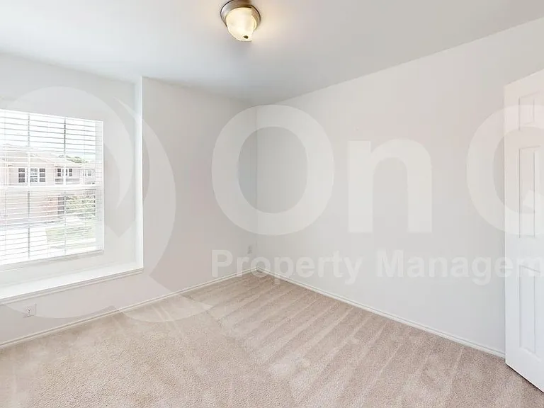 882 Breakwater Dr — Photo 14