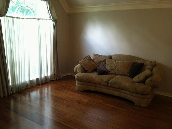 4th image of 4506 Ringrose Dr