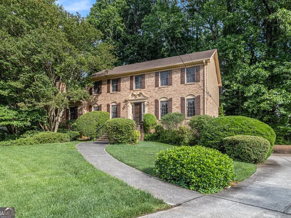 6387 Rosecommon Dr, Peachtree Corners, GA 30092