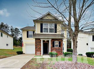 8151 Deodora Cedar Ln, Charlotte, NC 28215