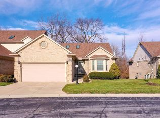 35574 Ann Arbor Trl, Livonia, MI 48150