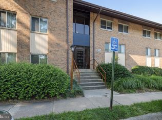 9800 Walker House Rd APT 2, Gaithersburg, MD 20886