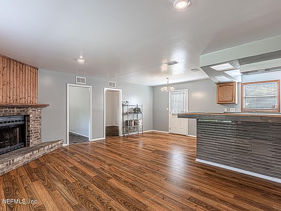 5th image of 7541 RAY FIELD Court