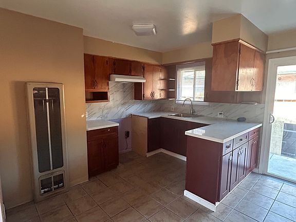 4th image of 6720 N El Dorado St #6720