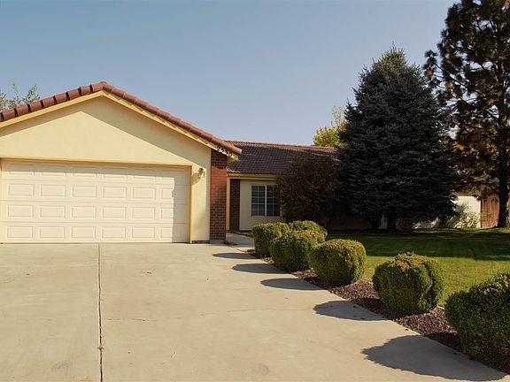 3rd image of 2530 Royal Palm Ave