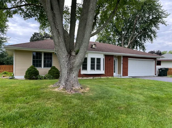 1719 Hawthorne Dr, Lindenhurst, IL 60046