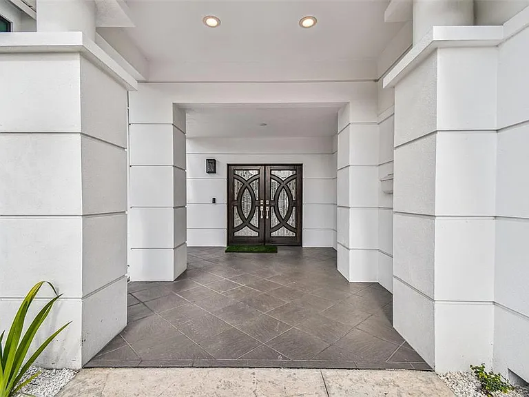 24 Adalia Ave — Photo 22