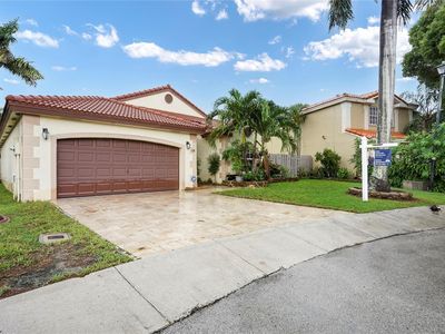 630 Rock Hill Avenue, Davie, FL, 33325