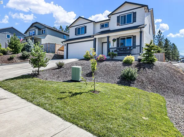 228 Rockcrest Dr, Lowell, OR 97452