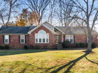 239 Shady Pond Ln, Shepherdsville, KY 40165