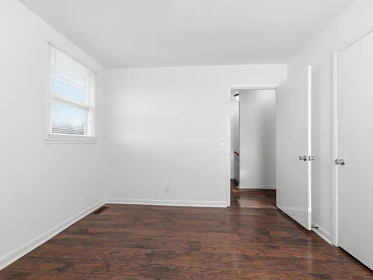 731 McPherson Dr — Photo 23