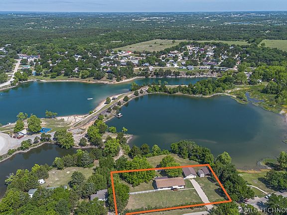 2nd image of 304 Liberty Rd