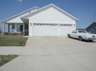 811 4th Ave NW, Dilworth, MN