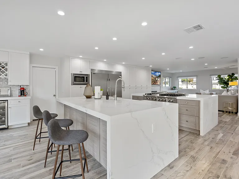 11951 Gladstone Dr — Photo 12
