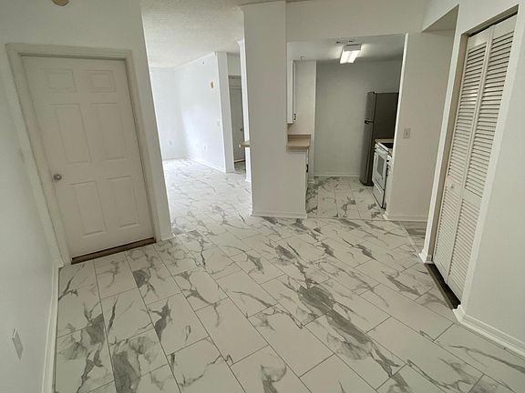 5th image of 4751 Travini Cir Unit 202