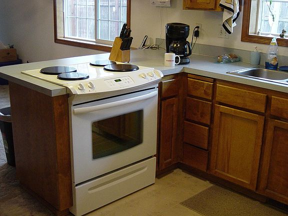 3rd image of 1443 Rock Creek Dr S