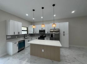 4829 29th St SW, Lehigh Acres, FL