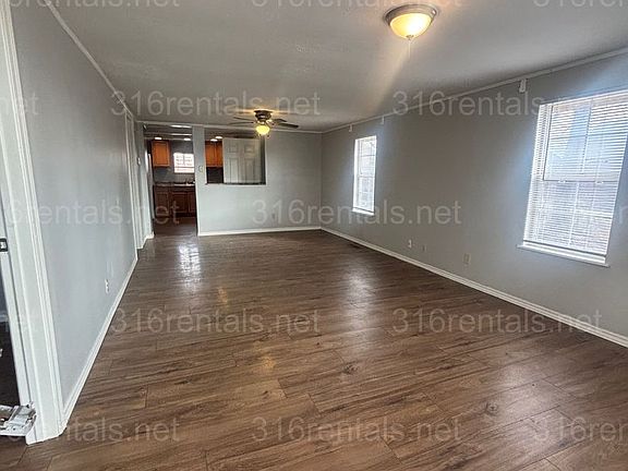 3rd image of 216 Jones St