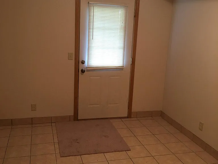 2264 Y St #1 — Photo 6