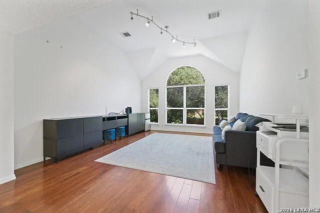614 Cypress Trl — Photo 17