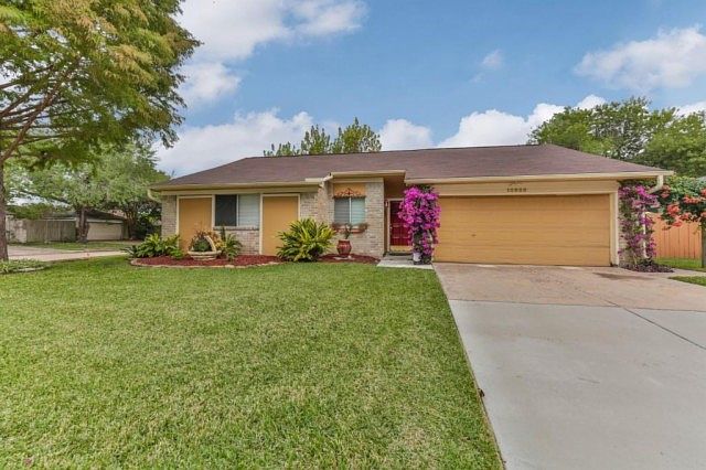 1st image of 10926 White Oak Bend Dr