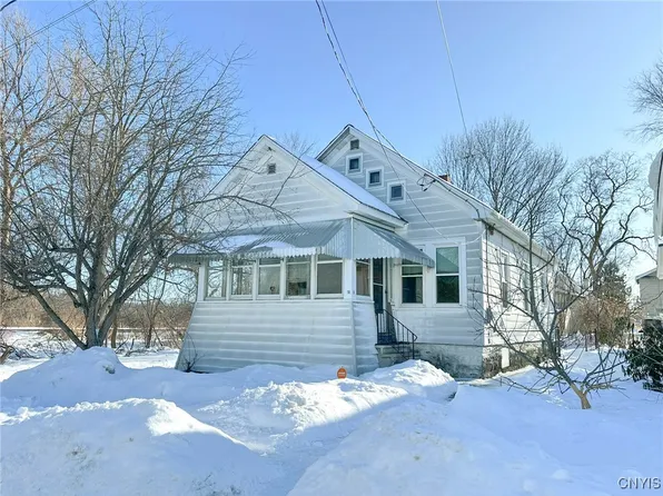 18 Trinity Ave, Yorkville, NY 13495