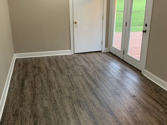 2nd image of 402 Sequoyah Dr
