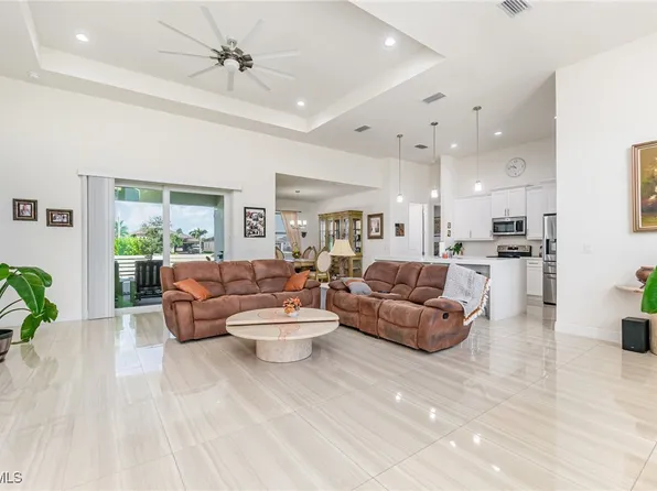 3621 NW 1st Ter, Cape Coral, FL 33993