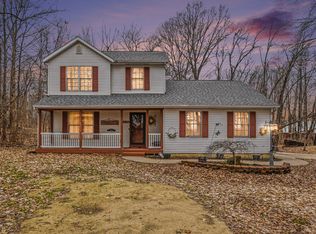 200 Mayflower Rd, Buchanan, MI 49107