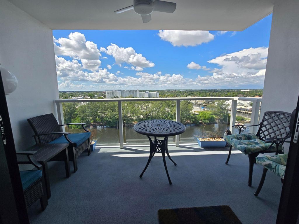 1401 N Riverside Drive #1206, photo 2