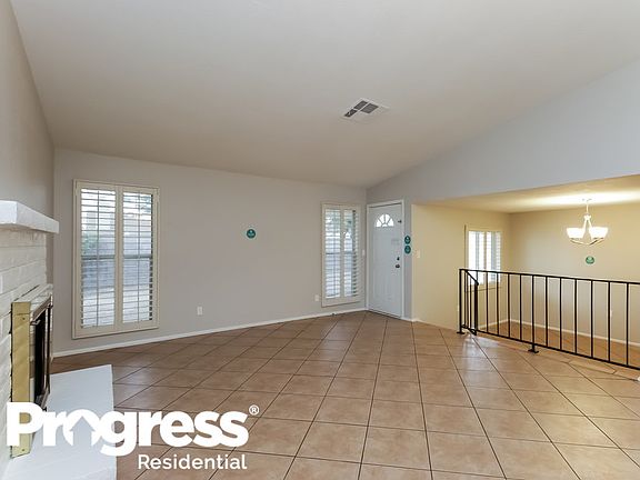 5th image of 3120 N Longmore St
