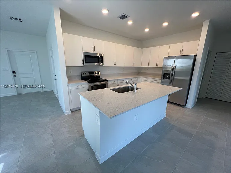 11945 SW 240th St — Photo 5