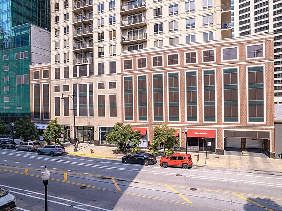 2nd image of 1111 S Wabash Ave APT 909