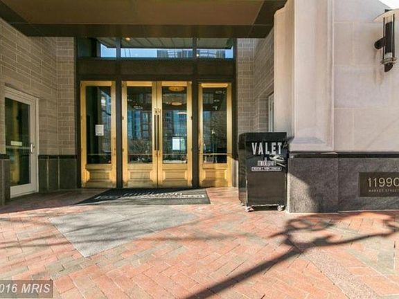 Doorman & Valet Parking