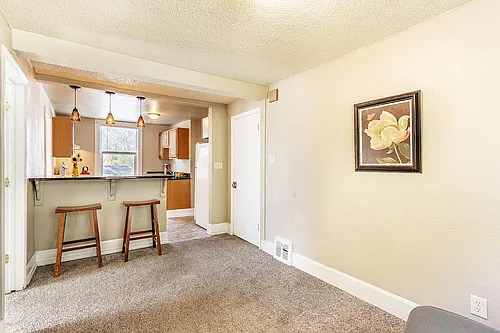 15 S Newton St #B Photo 1