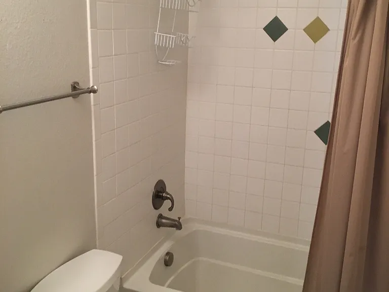 135 Woodchuck Ct — Photo 11