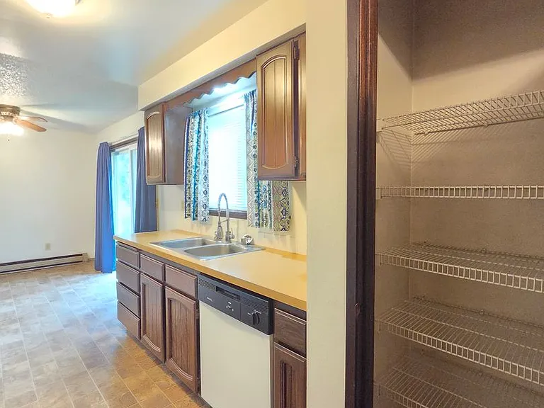 1318 S Robinhood St — Photo 9