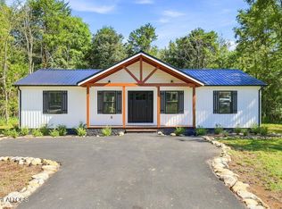 3614 Cove Ln, White Pine, TN 37890