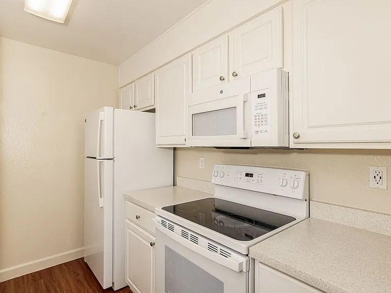 Le Boulevard Apartments — Photo 7