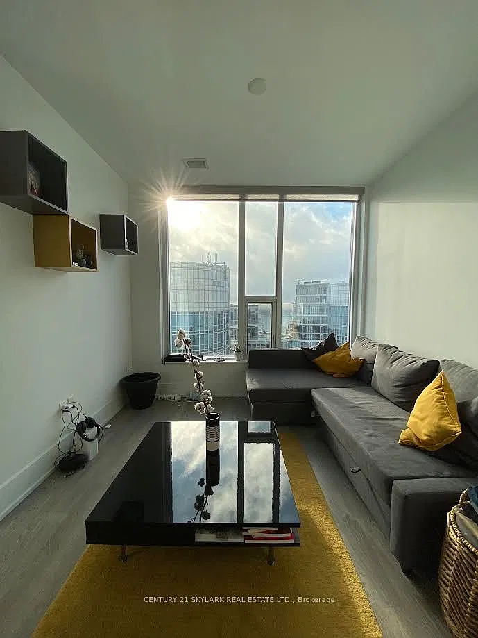 10 York St — Photo 3