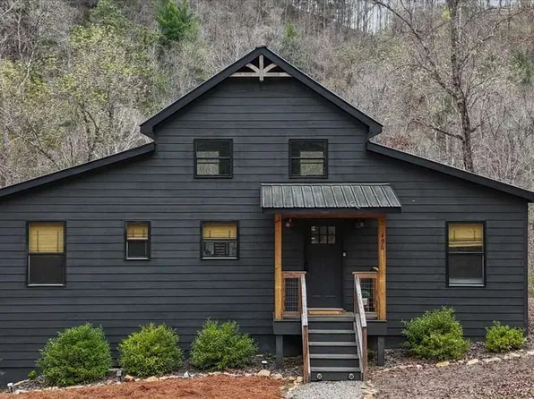496 Meadow Ln, Talking Rock, GA 30175
