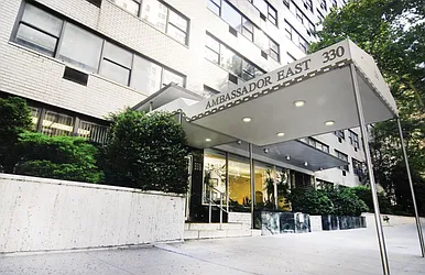 Rented by Manhattan Realty Group