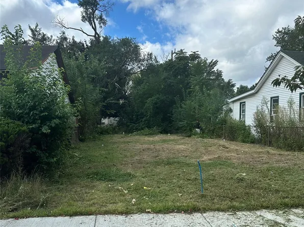 2105 Morris Ave, Lincoln Park, MI 48146