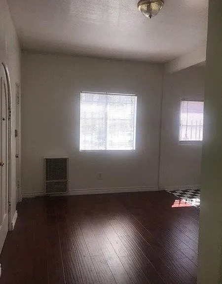 553 Cedar Ave — Photo 28