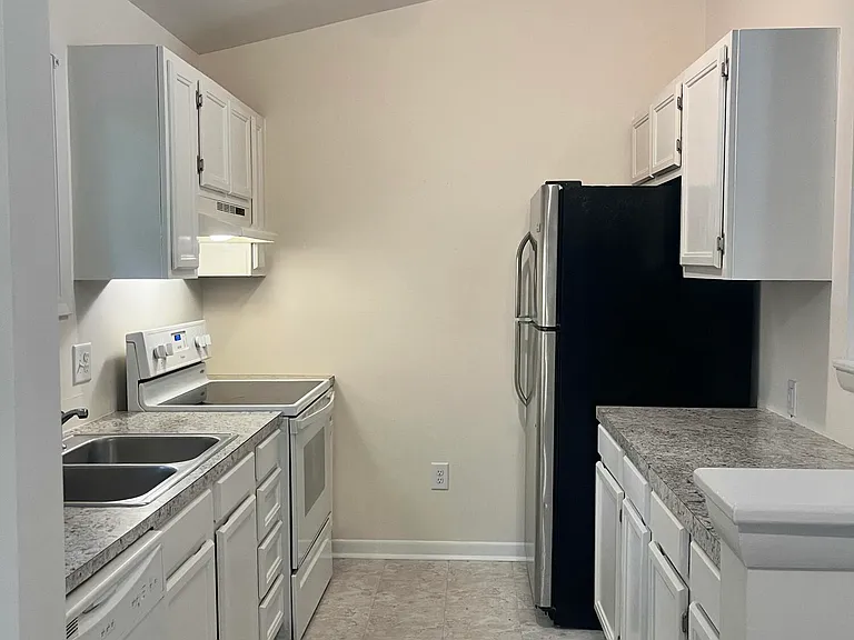 118 Fletcher Pl — Photo 5